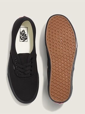 Vans Black Canvas Low-Top Sneakers 9’s 2000’s Y2K skate shoes grunge baggy cool